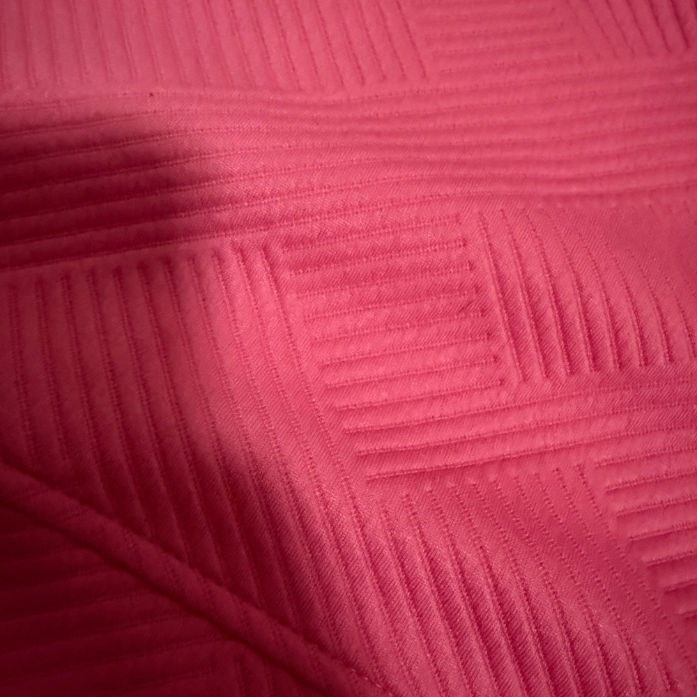 Arrow Pink Textured Set - Picture 3 of 3